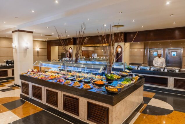 Sunrise Arabian Beach Resort restaurant buffet dining Sharm El Sheikh