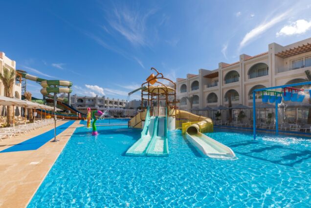 Sunrise Arabian Beach Resort swimming pool lagoon Sharm El Sheikh